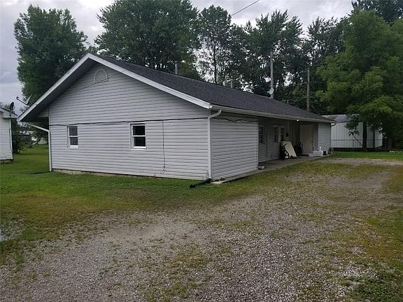 4th image of 200 W Block Myers St