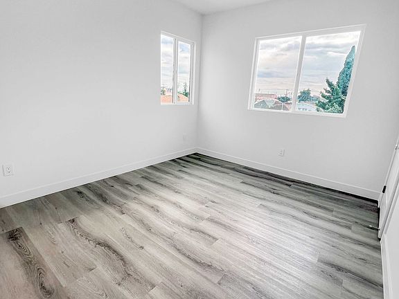 5th image of 607 W 41st Pl #A