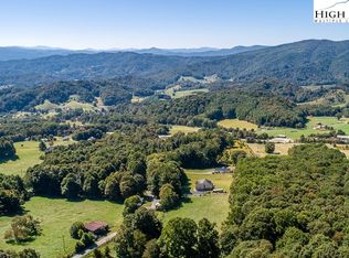 121 Quail Trl, Zionville, NC 28698