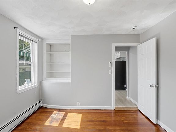 5th image of 39 Pike St #41