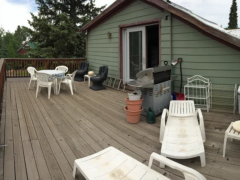 430 Laurel St — Photo 16