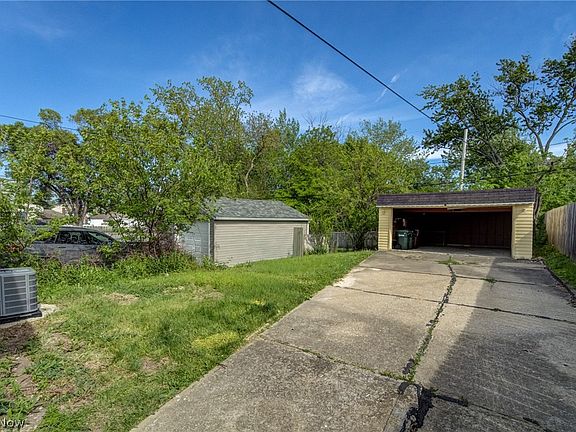 4th image of 4407 Woodway Ave