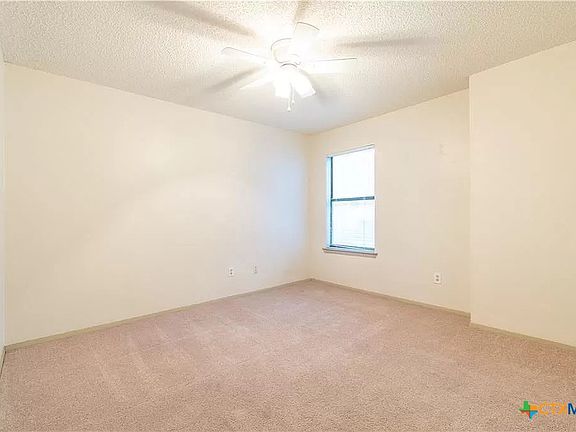 5th image of 402 Fredericksburg St #1