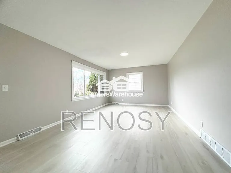3610 64th St — Photo 8