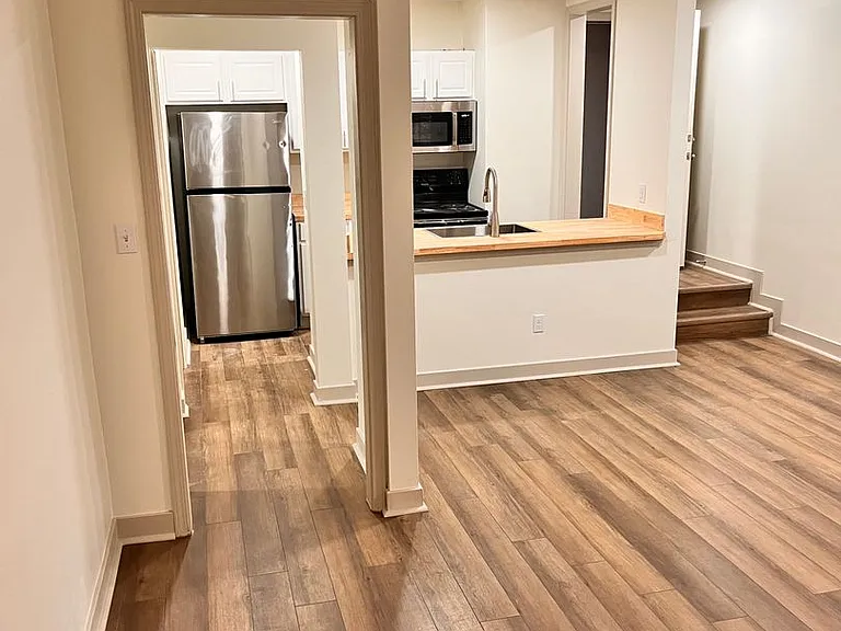 125 N Washington St — Photo 21