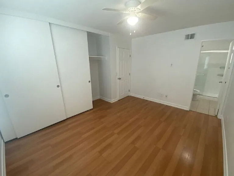 7847 Bacadi Dr — Photo 10