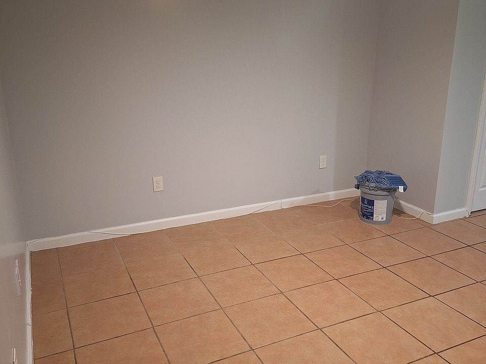 1st image of 4 S Nashville Ave #1