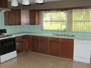 738 Seminole Ridge Rd, Melrose, FL 32666