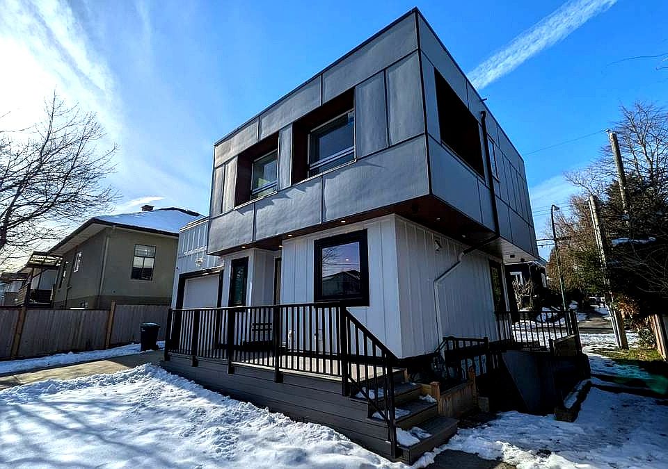 1st image of 4208 John St #3