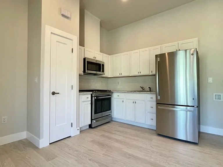 3680 Broad St #202 — Photo 17
