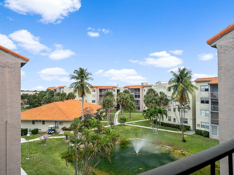 1st image of 1810 N Lauderdale Avenue #2411
