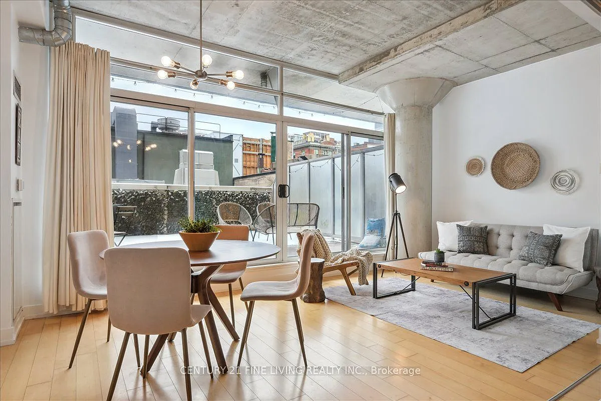 66 Portland St — Photo 3