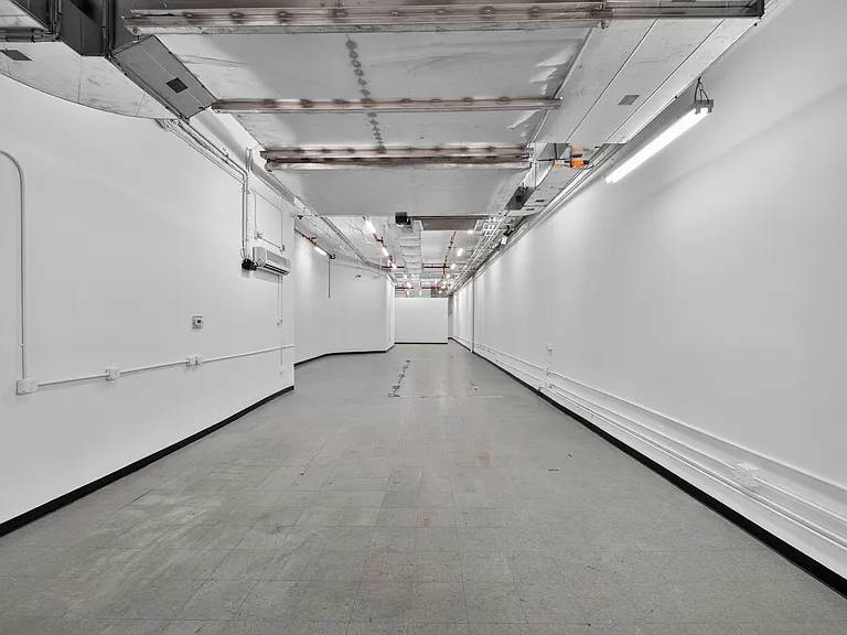 356 Broadway #GROUND — Photo 2