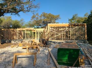 848 Persimmon Pass, Fischer, TX 78623