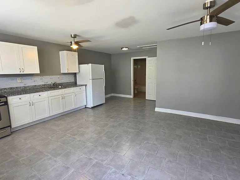 13501 Topeka St #G — Photo 5