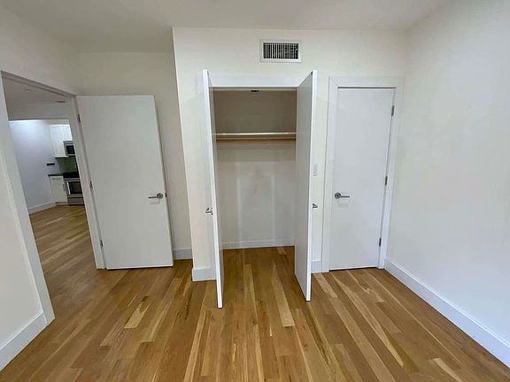 4th image of 126 Boerum St #3R