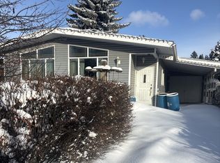 14632 87th Ave NW, Edmonton, AB T5R 4E4