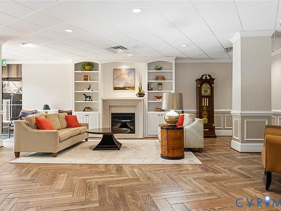 4th image of 2956 Hathaway Rd #U407