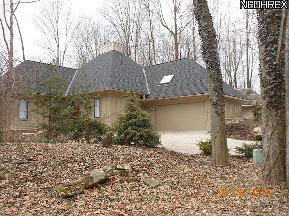 2nd image of 120 Olde Towne Trl