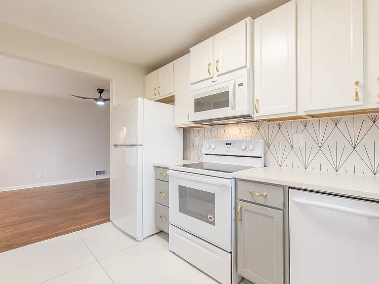 3366 Colville Ave #2 — Photo 7