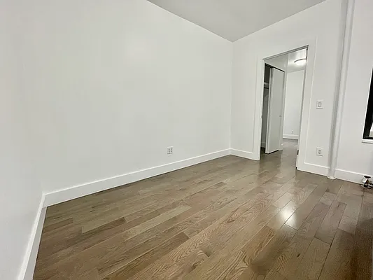 Rented by REAL New York | media 7