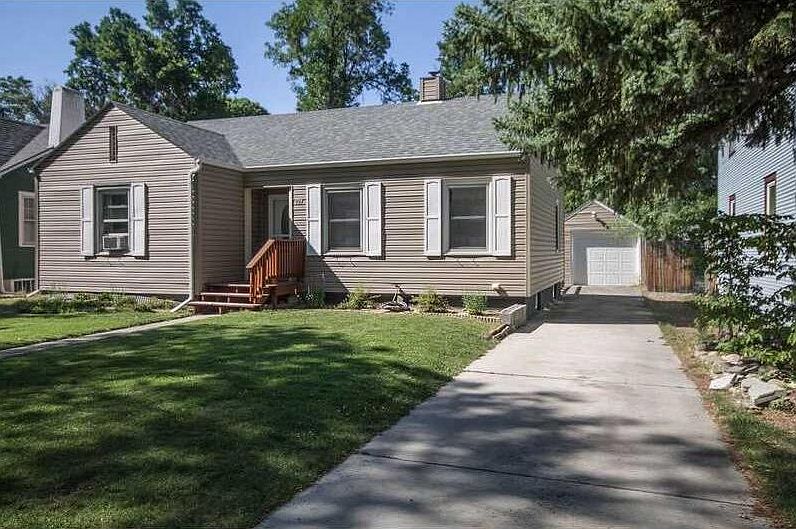 1st image of 727 Yellowstone Ave