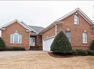 101 Redspire Dr, Greenville, SC 29617