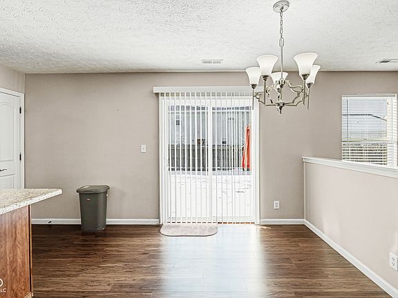 5th image of 567 Isaiah St