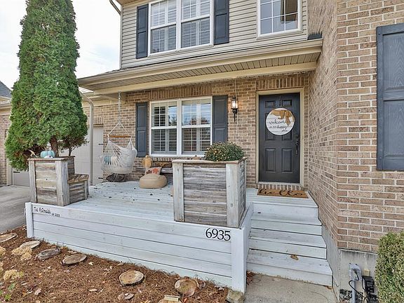 2nd image of 6935 Ruwes Oak Dr