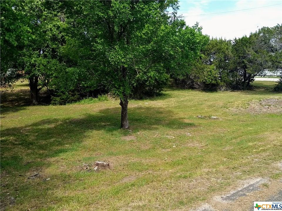 1st image of 3900 Lakecliff Dr