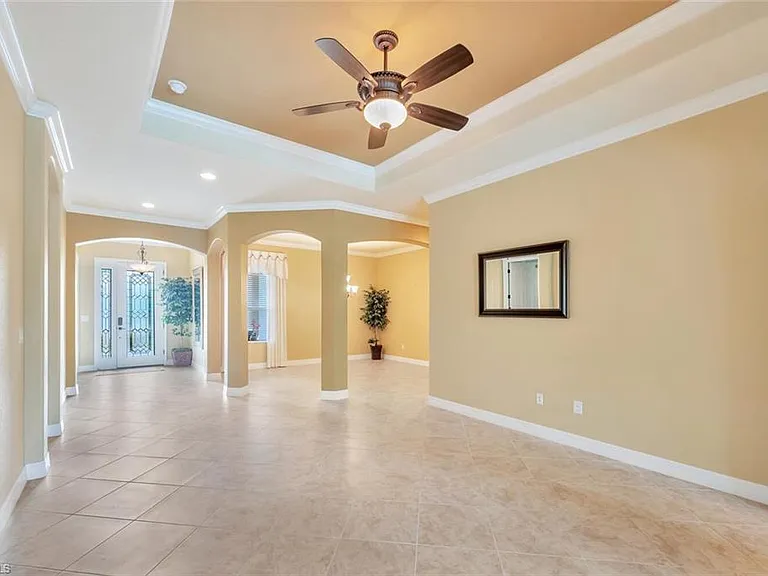 21093 Torre Del Lago St — Photo 4