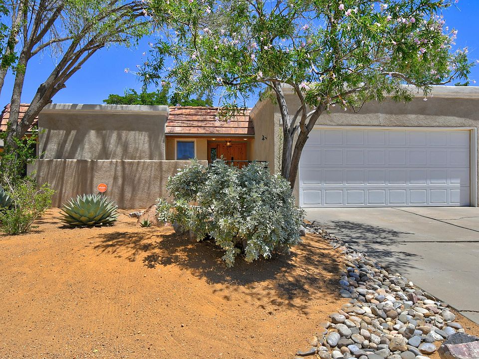 1st image of 7309 Mesa De Arena NW