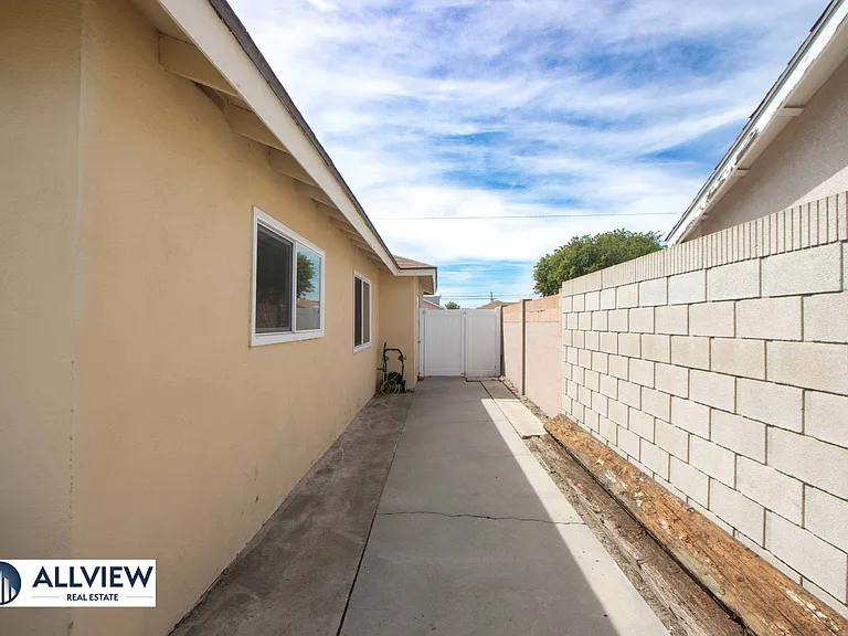 13662 Riata St — Photo 29