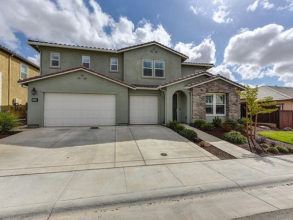 2nd image of 3560 Heron Dr
