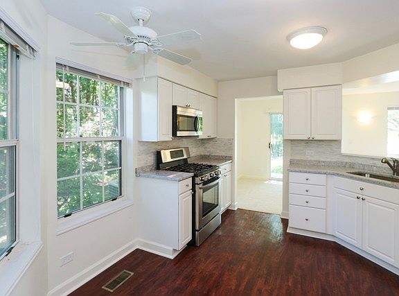4th image of 132 Pembroke Cir