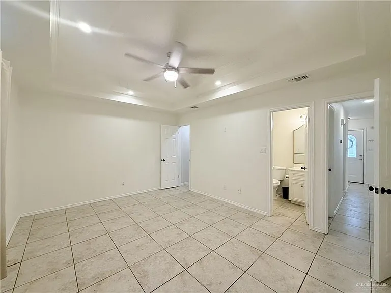 2400 E Brazil St — Photo 18