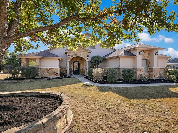 3rd image of 117 W View Dr