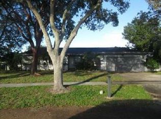 4102 E Sailboat Dr, Hollywood, FL 33026
