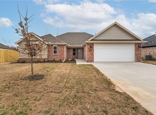 894 Silver Birch St, Springdale, AR 72762