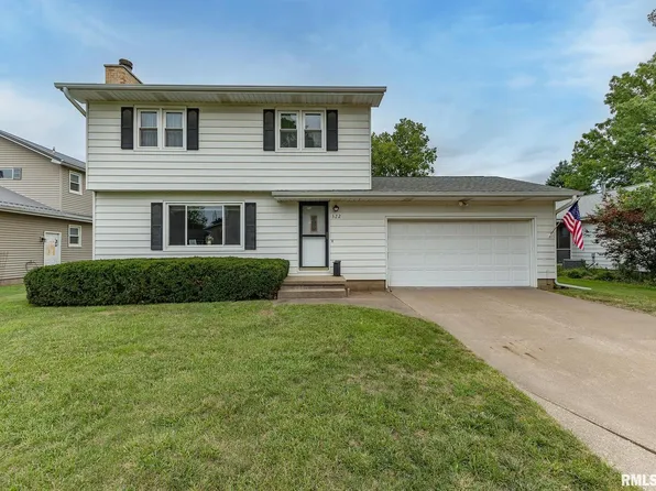 322 15th Pl, Camanche, IA 52730