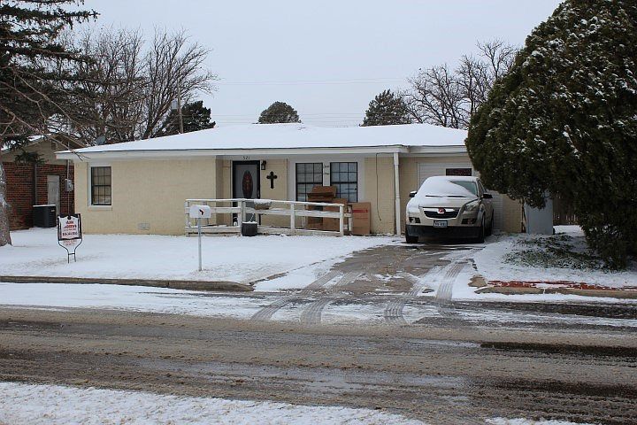 1st image of 521 Avenue K