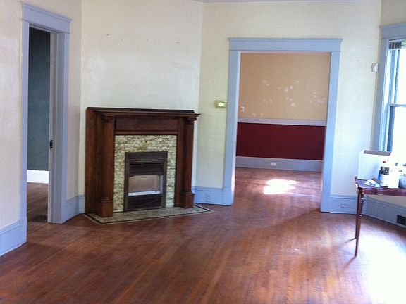 FirePlace (ornamental only)
