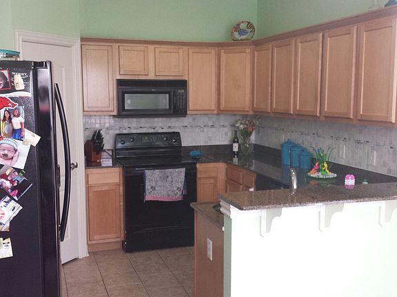 3rd image of 1408 NE Young Ave