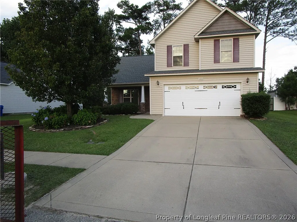 3 bed, 2.5 bath, 1837 sqft, $1,950 — Photo 1
