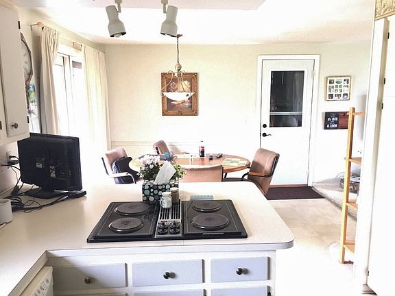 5th image of 53562 Woodard Ct