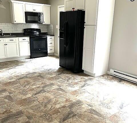 3rd image of 728 Wall St