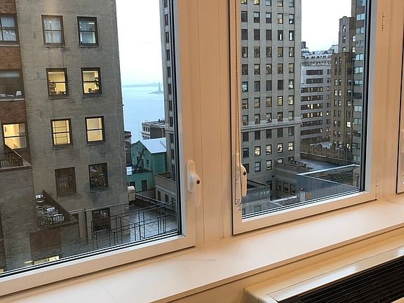 5th image of 20 Broad St APT 2904