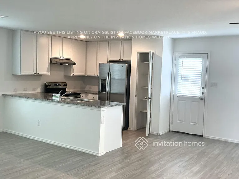 165 Parish Ln — Photo 4