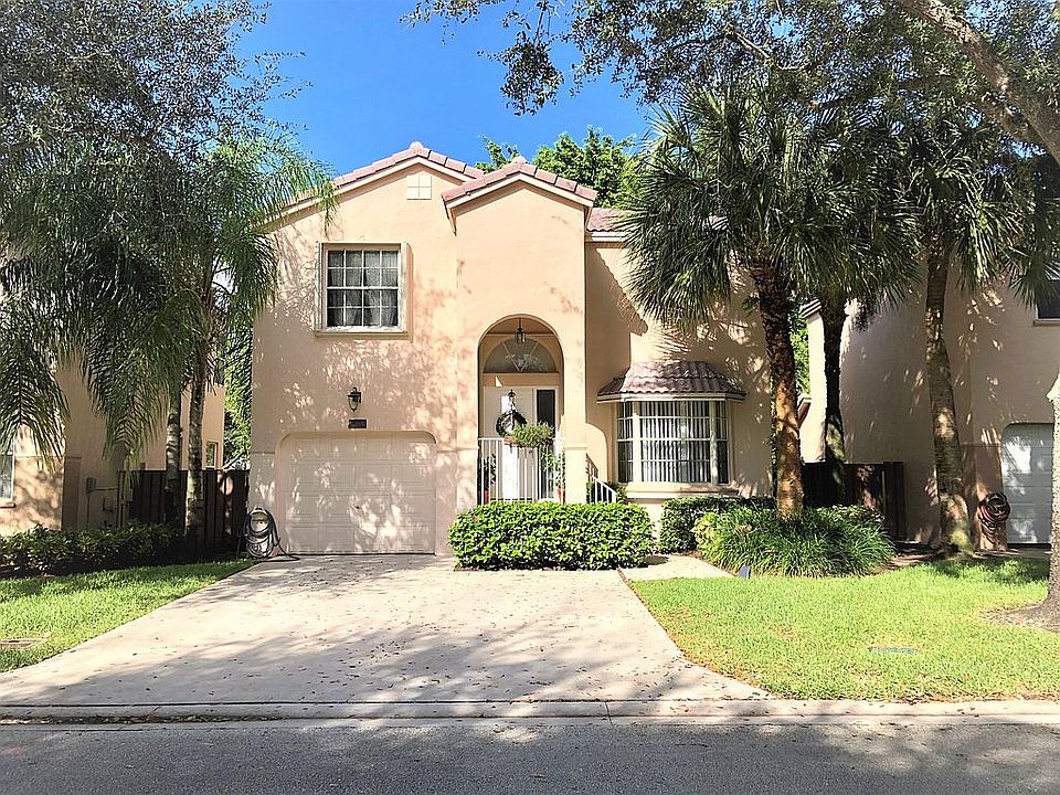 1st image of 10899 NW 12th Dr