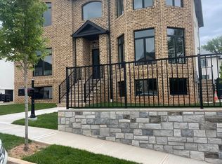 7 Frosinone Ln, Staten Island, NY 10309